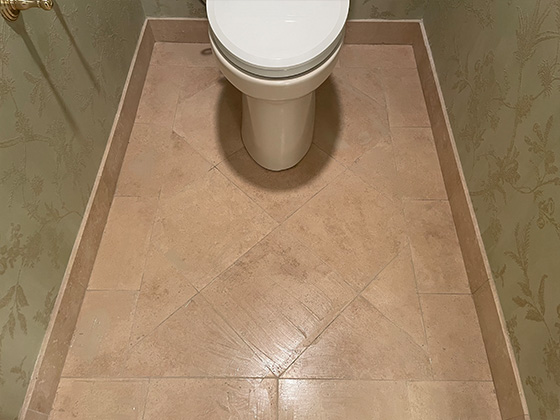Travertine floor with fillings